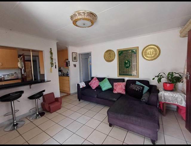 3 BEDROOM HOUSE FOR SALE IN LOTUS GARDENS